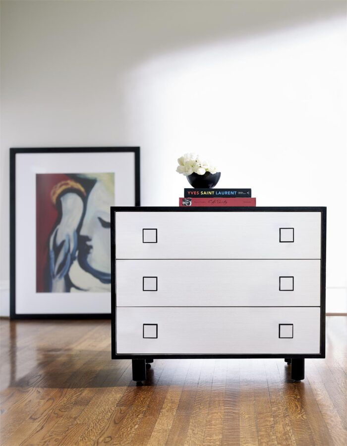 Silhouette Nightstand 307230 - Image 7